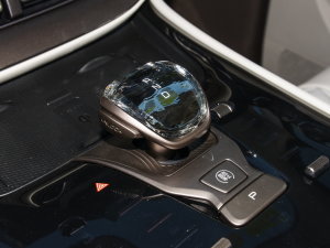2022款DM-i 945 豪华型 换挡杆