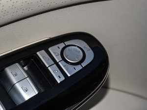 2022DM-i 945 A п؅^