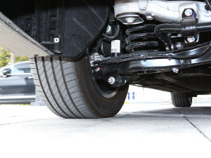 2022EV 600 (q)Ş (x)(ji)^