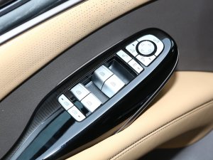 2022EV 600 (q)Ş {܇ƅ^(q)	