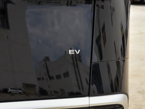 2022EV 620 F ^