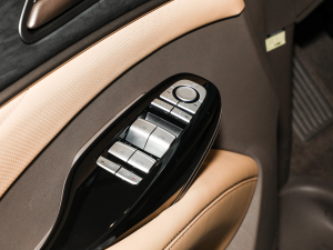 2022DM-i 1040 F {܇ƅ^	