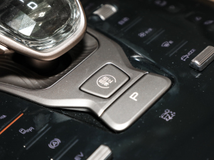 2022DM-i 1040 F п؅^