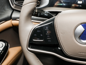 2022DM-i 1040 F п؅^