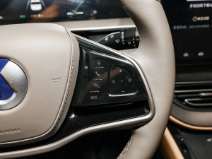 2022DM-i 1040 F п؅^