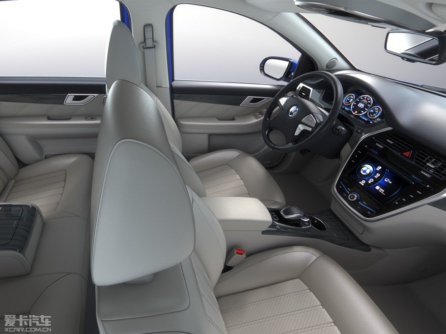 2014���v��400 ���F��