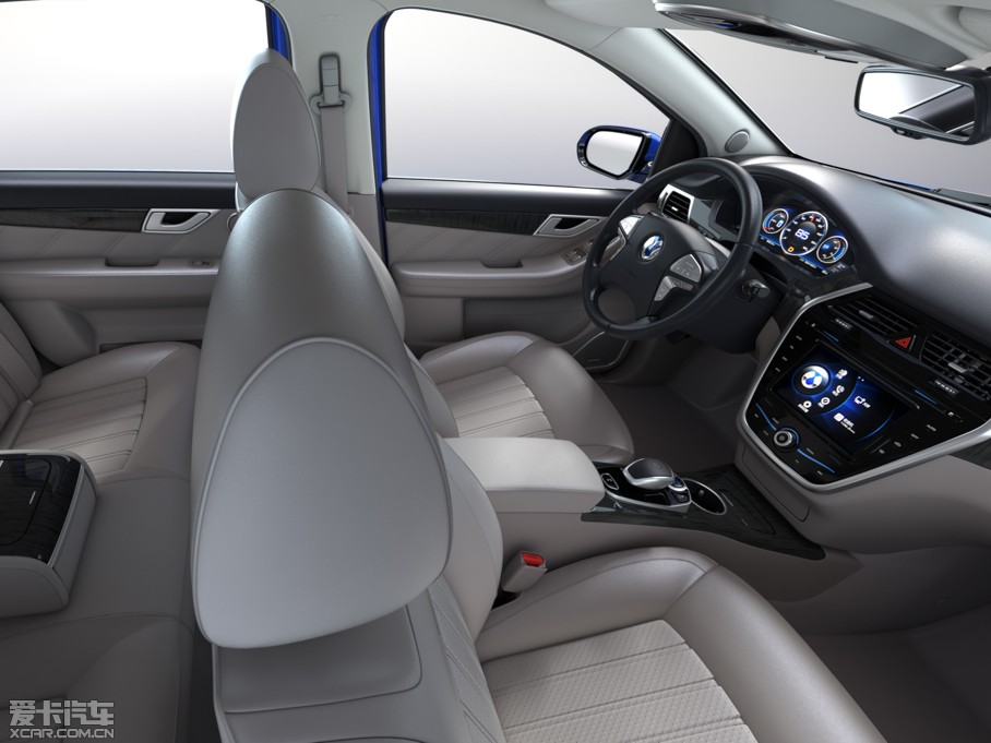 2014���v��400 ���F��