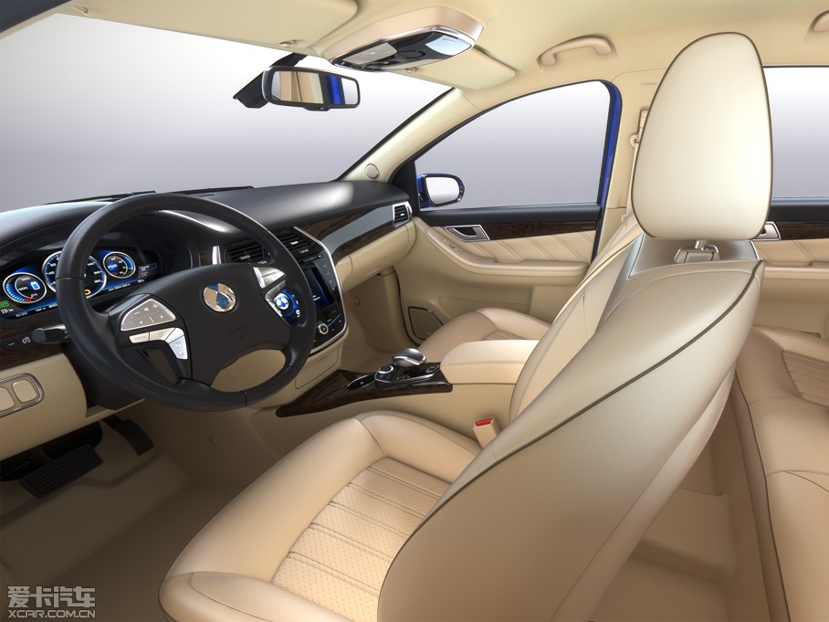 2014���v��400 ���F��