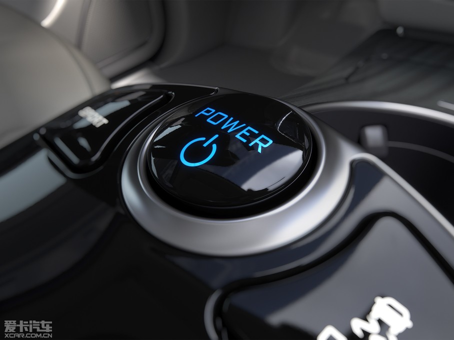 2014���v��400 ���F��