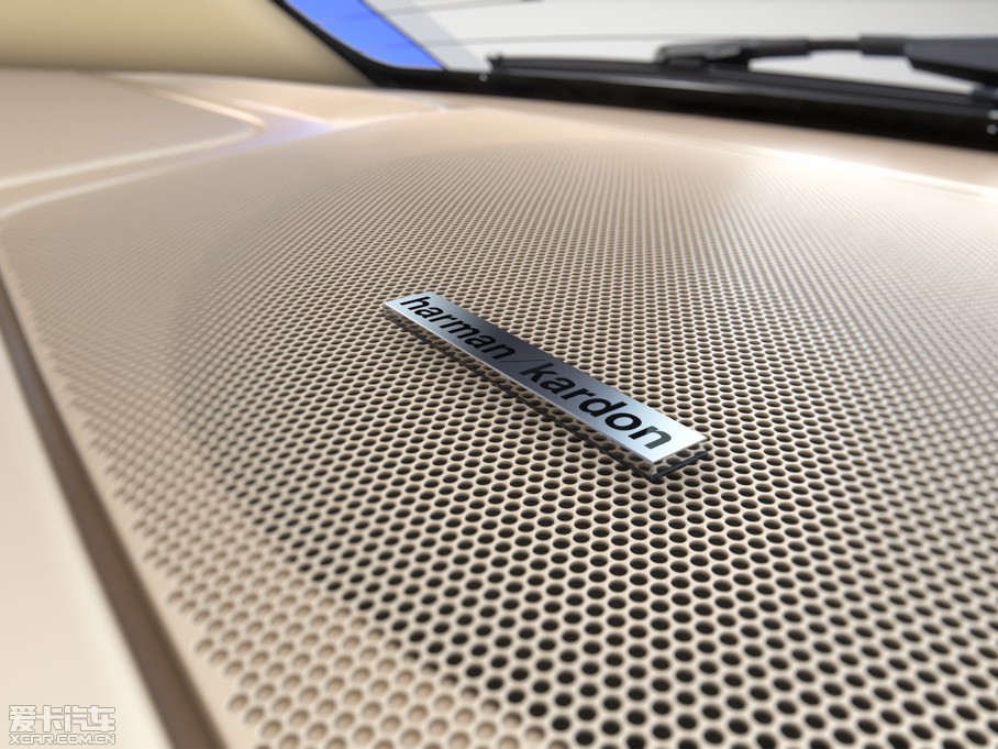 2014���v��400 ���F��