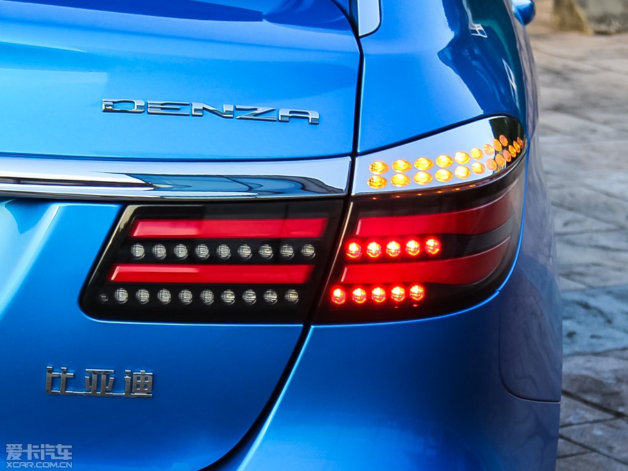 2014���v��400 ���F��