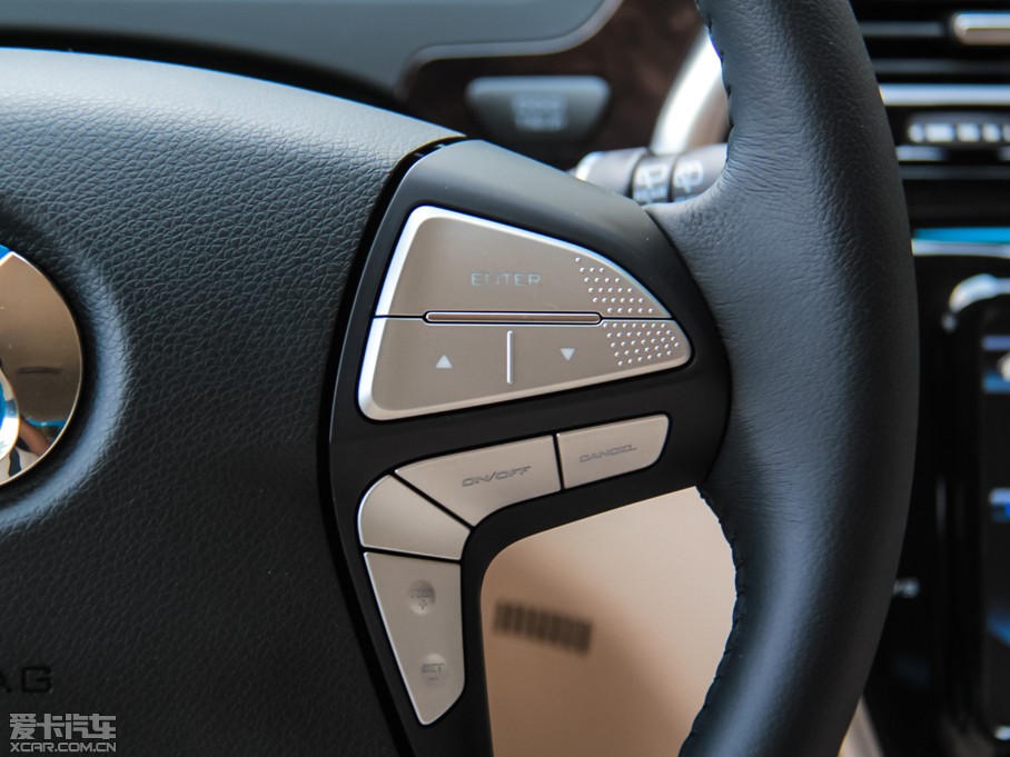 2014���v��400 ���F��