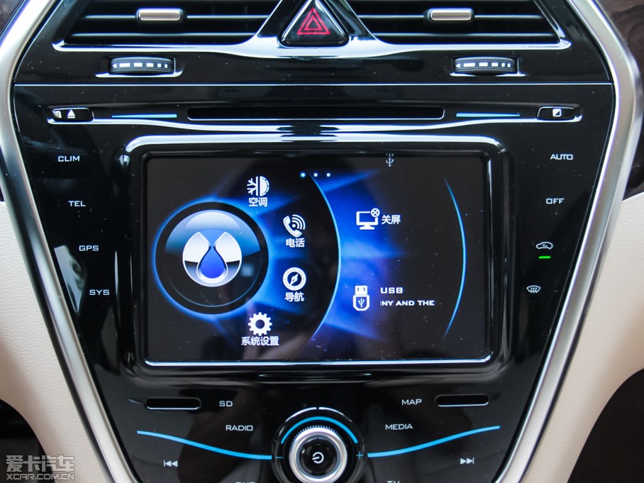 2014���v��400 ���F��