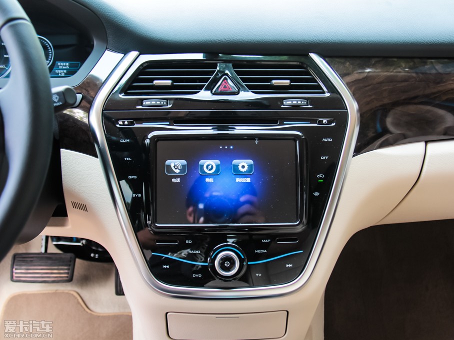 2014���v��400 ���F��