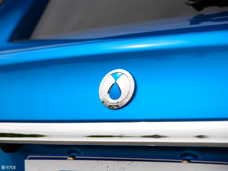 2014���v��400 ���F��