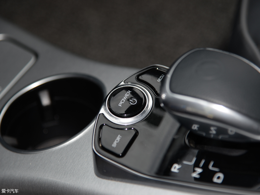 2014���v��400 ���F��