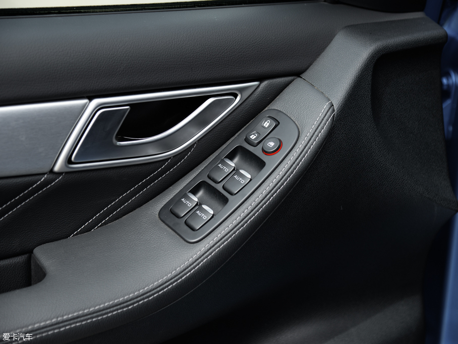 2014���v��400 ���F��