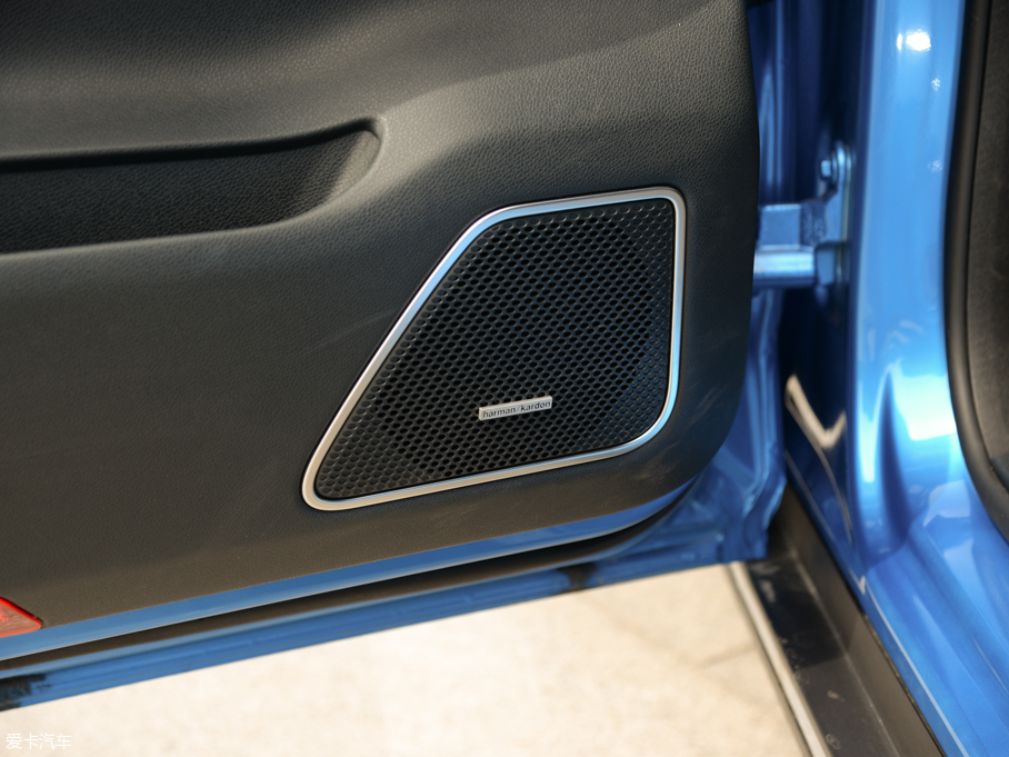 2014���v��400 ���F��