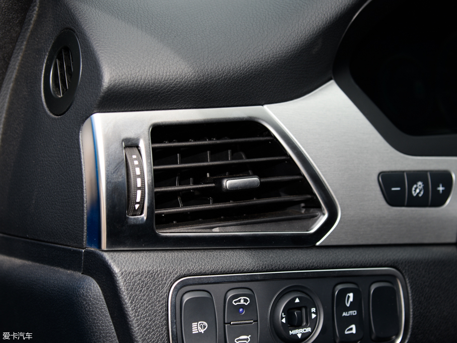 2014���v��400 ���F��