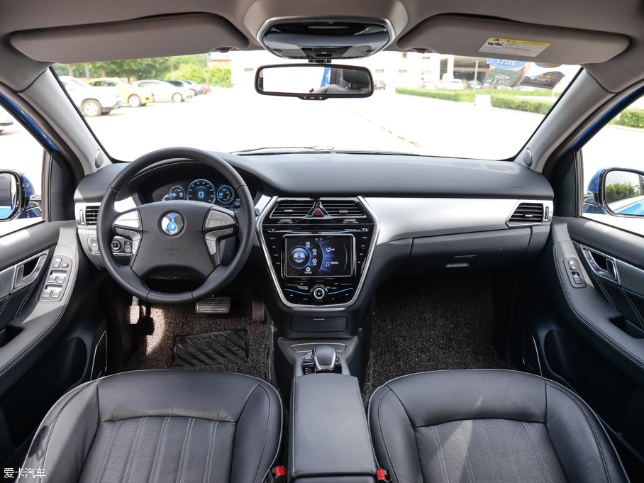 2014���v��400 ���F��