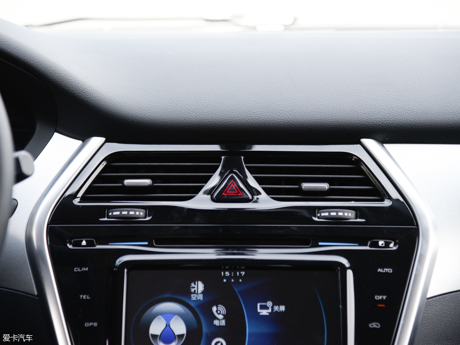 2014���v��400 ���F��