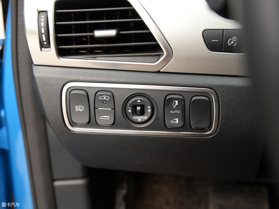 2014���v��400 ���F��