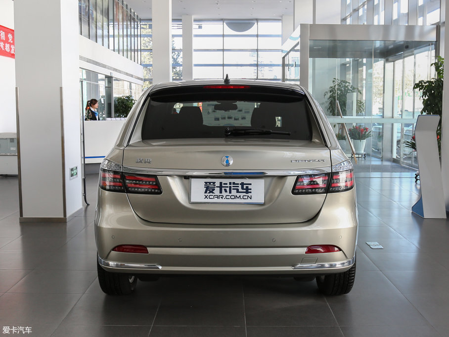 2017���v��400 400 ���F��