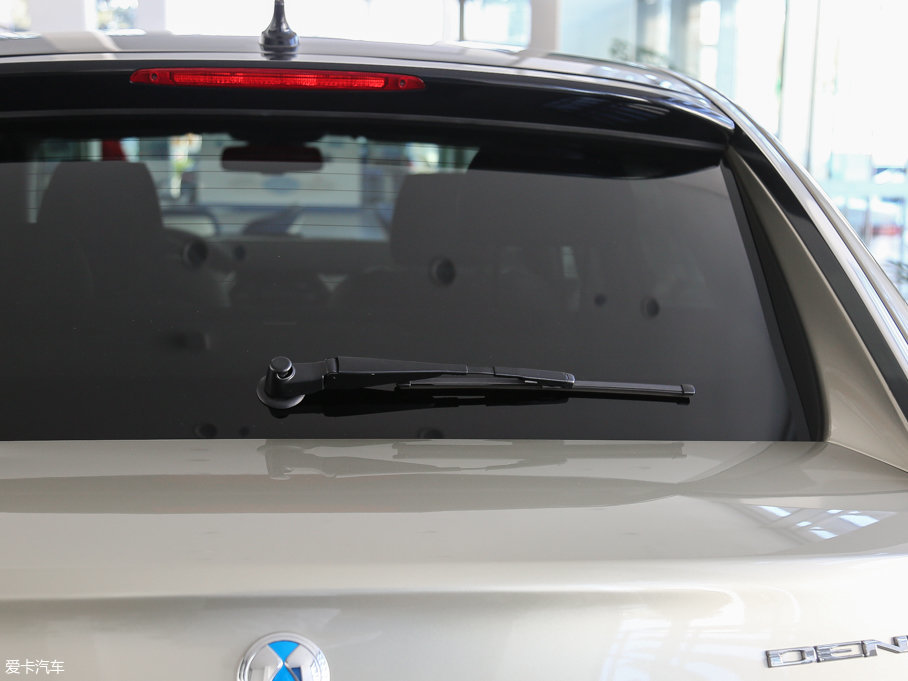 2017���v��400 400 ���F��