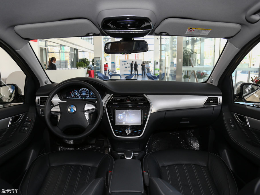 2017���v��400 400 ���F��