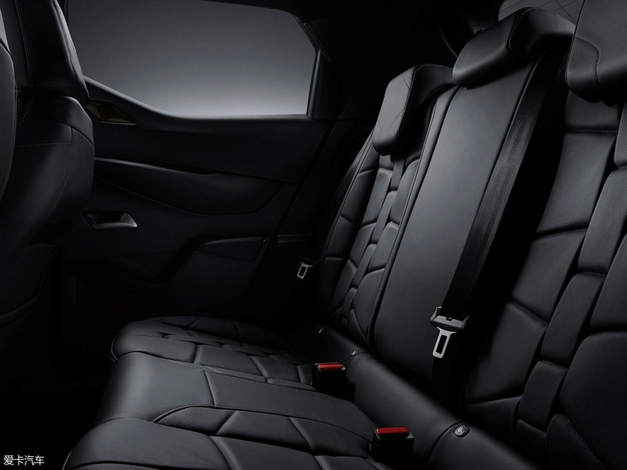 2019��DS 3 Crossback ������