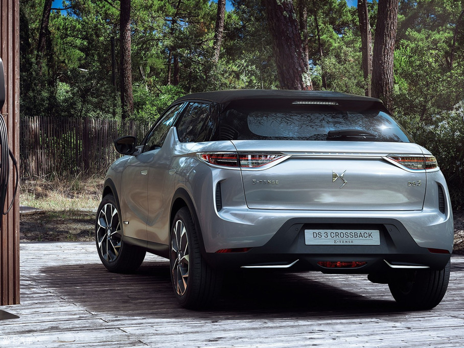 爱卡首页 汽车图片 ds ds 3 2019款crossback e-tense  2019款ds 3