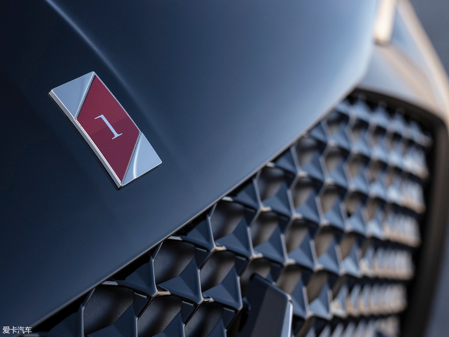 2019��DS 3 Crossback ������