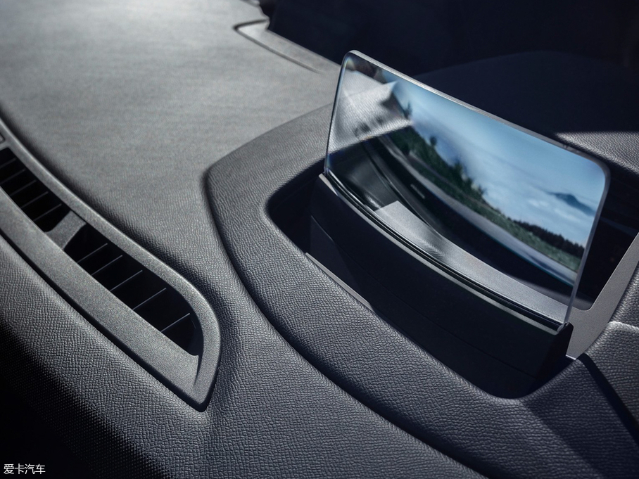 2019��DS 3 Crossback ������