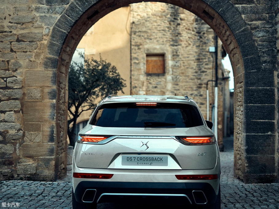 2019DS 7() Crossback E-Tense 4x4