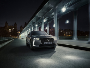 20231.6T ĘmCROSS w^