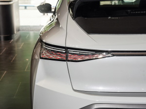 20231.6T ĘmCROSS (x)(ji)^