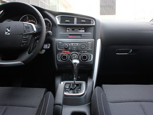 2012款1.6T 风尚版 中控台