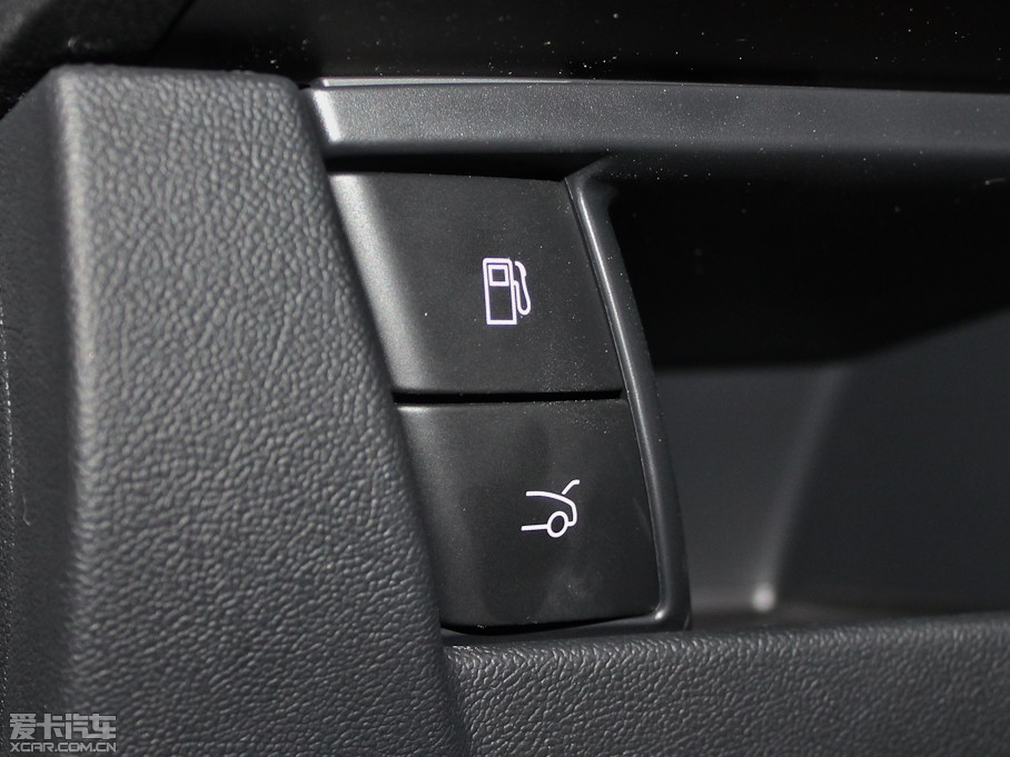 2012��DS 5(�M��) 1.6T ������