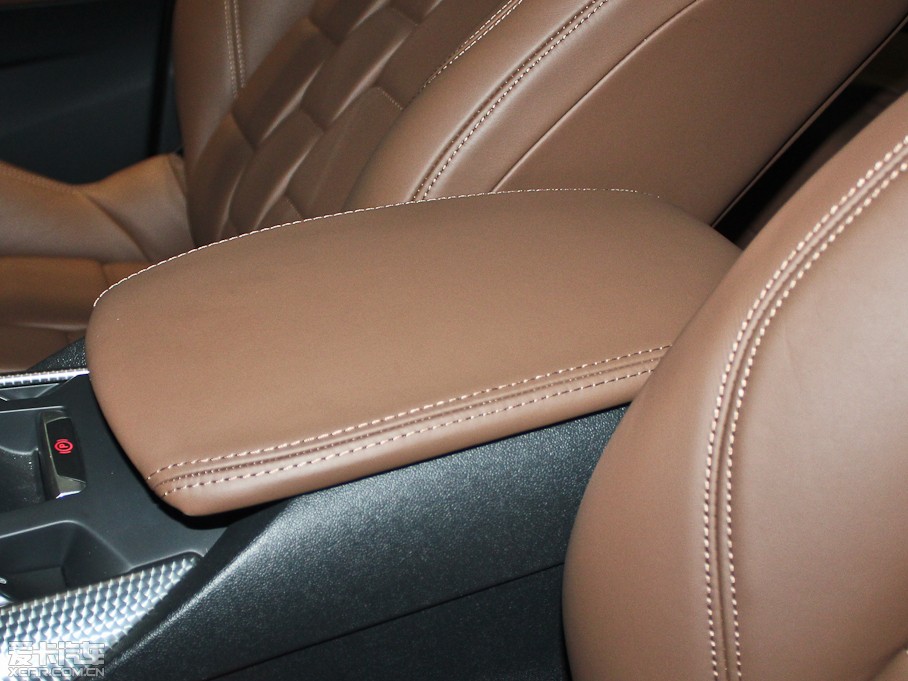 2012��DS 5(�M��) 1.6T ������