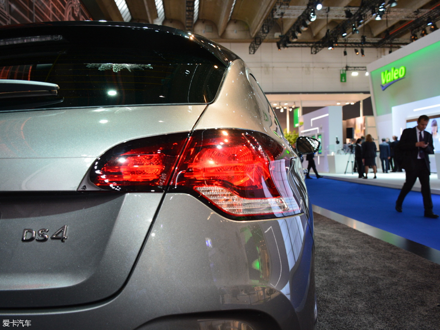 2016DS 4 