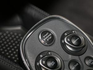 2019��3.8T Coupe �п؅^