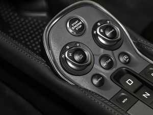 2019��3.8T Coupe �п؅^