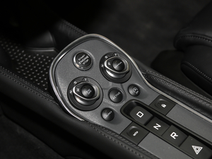 2019��3.8T Coupe �п؅^