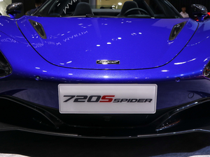 2019款4.0T Spider 中网