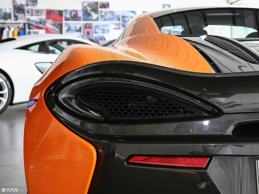 2019~P570S 3.8T Coupe