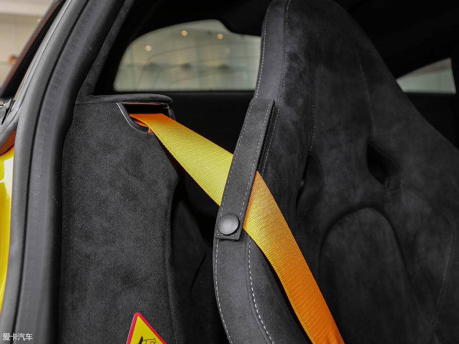 2019~P570S 3.8T Coupe