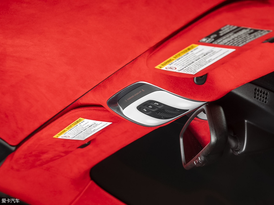 2019~P570S Spider Canada Commission