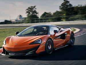 2018��3.8T Coupe ���w���^