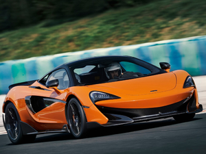 2018��3.8T Coupe ���w���^