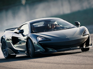 2018��3.8T Coupe ���w���^